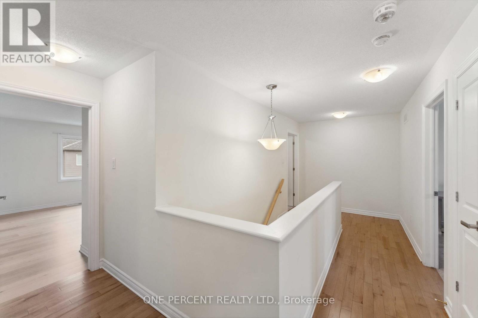 Photo 34 of 552 Genevriers Street, Ottawa ON