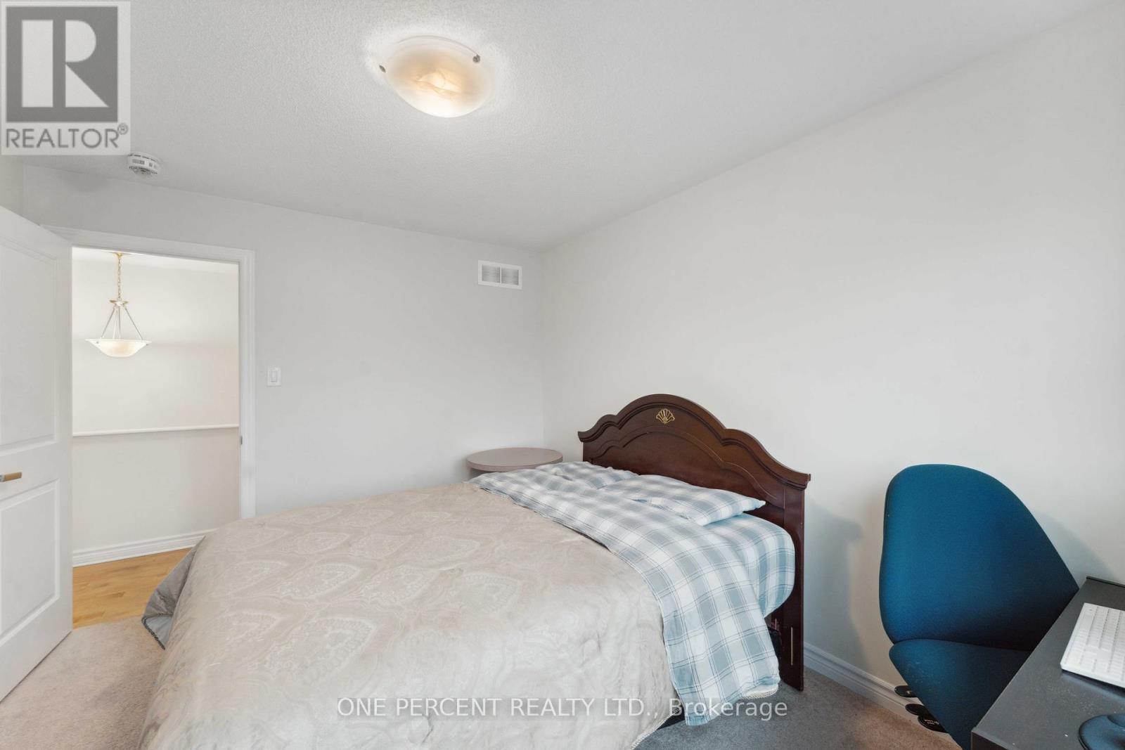 Photo 17 of 552 Genevriers Street, Ottawa ON