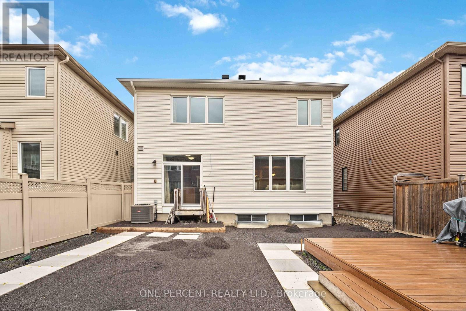 Photo 11 of 552 Genevriers Street, Ottawa ON