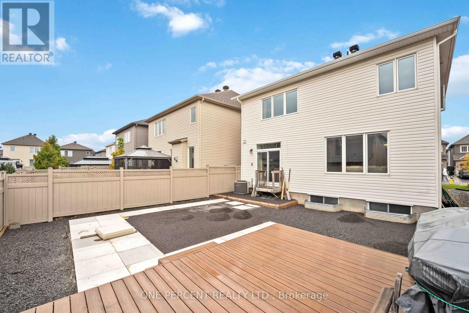 Photo 40 of 552 Genevriers Street, Ottawa ON