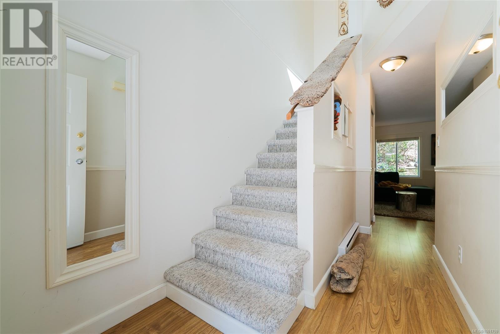Photo 14 of 2 3470 Hillside Ave, Nanaimo BC