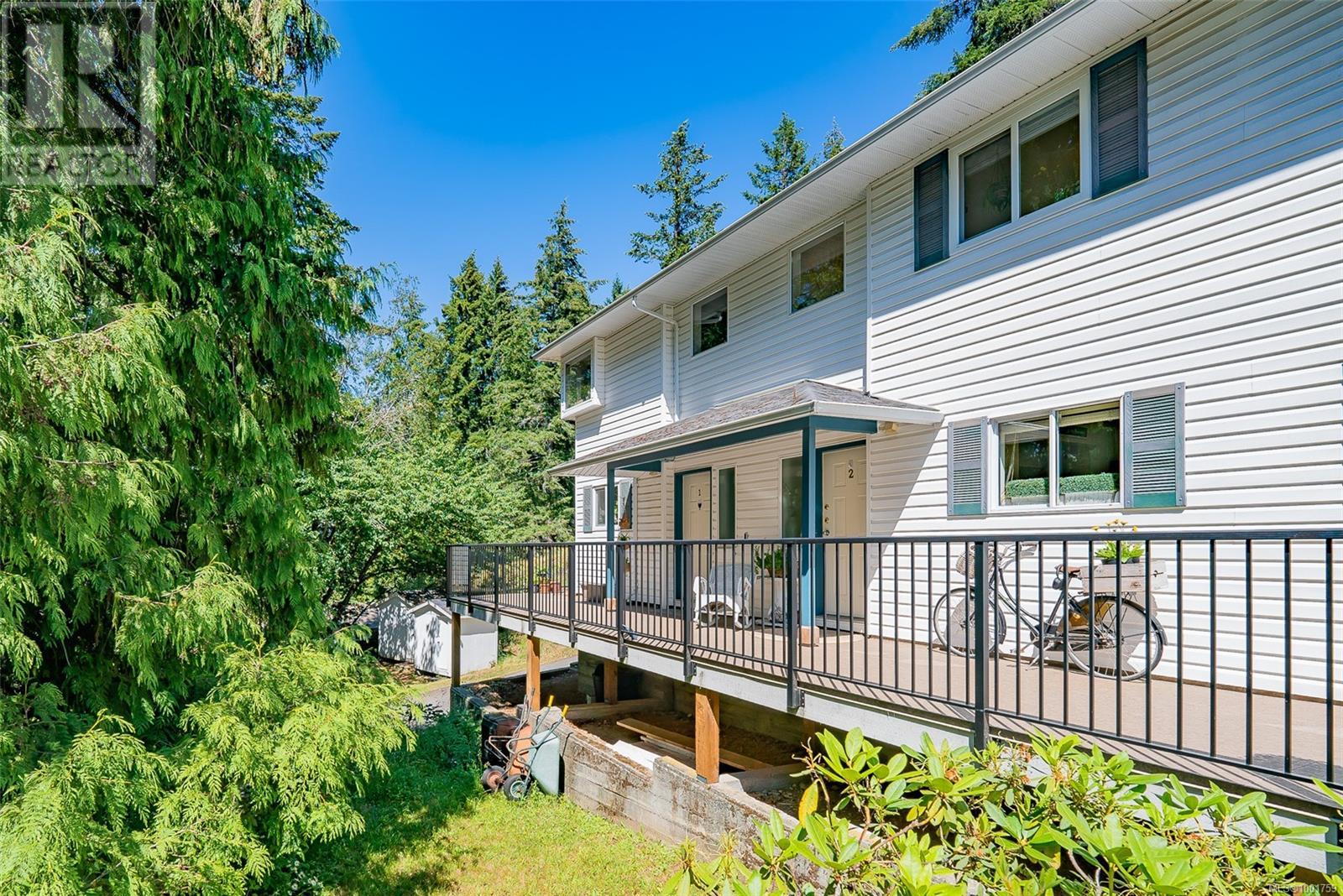 Photo 40 of 2 3470 Hillside Ave, Nanaimo BC