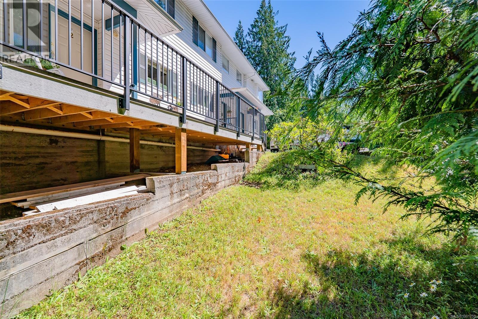 Photo 36 of 2 3470 Hillside Ave, Nanaimo BC