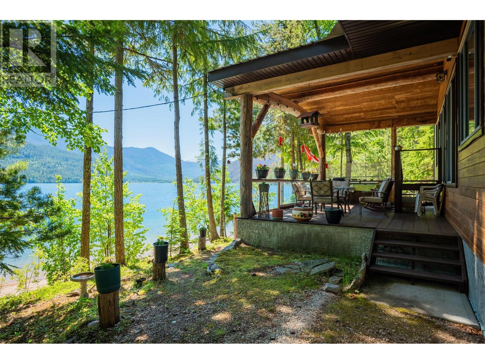 Photo 11 of 9557 Slocan Lake, Slocan BC