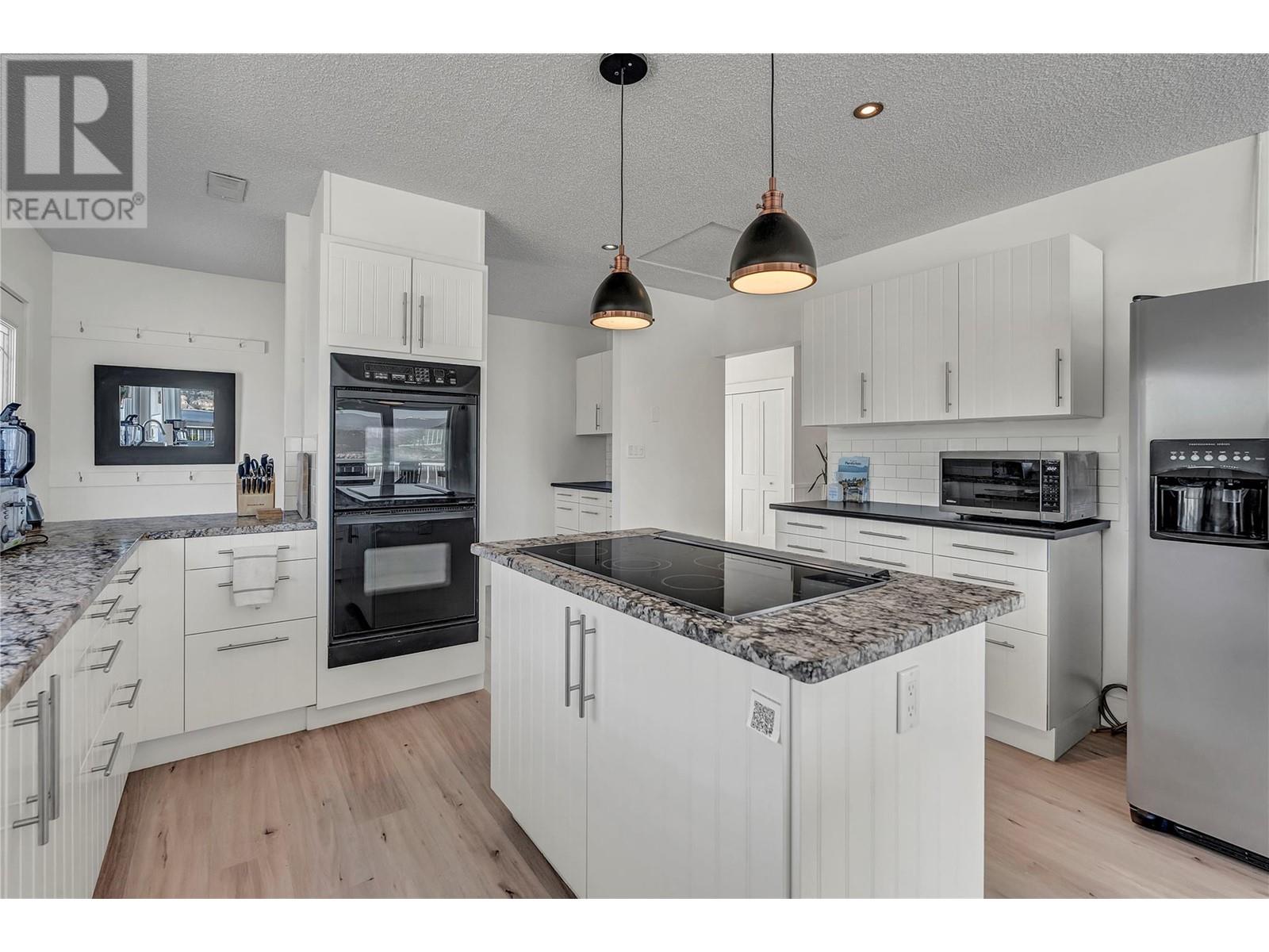 2205 Naramata Road, Naramata
