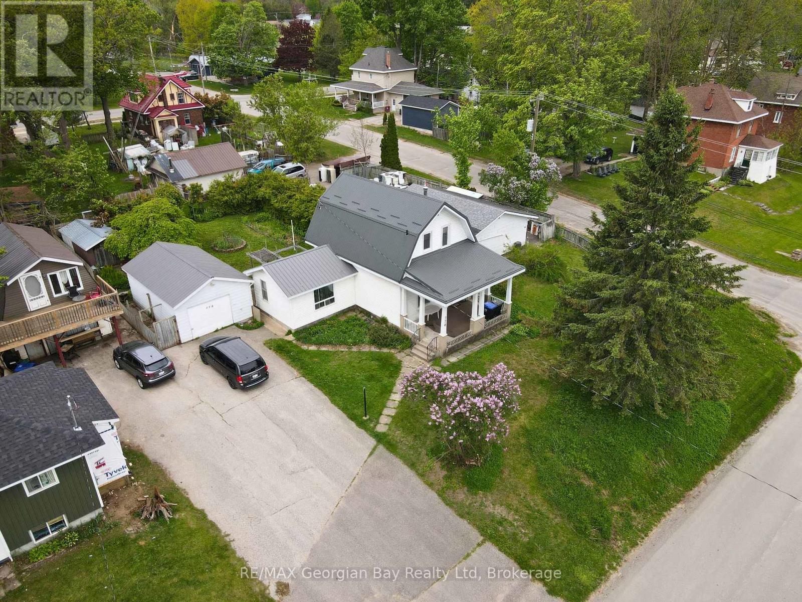 Photo 17 of 770 Sixth Avenue, Tay ON