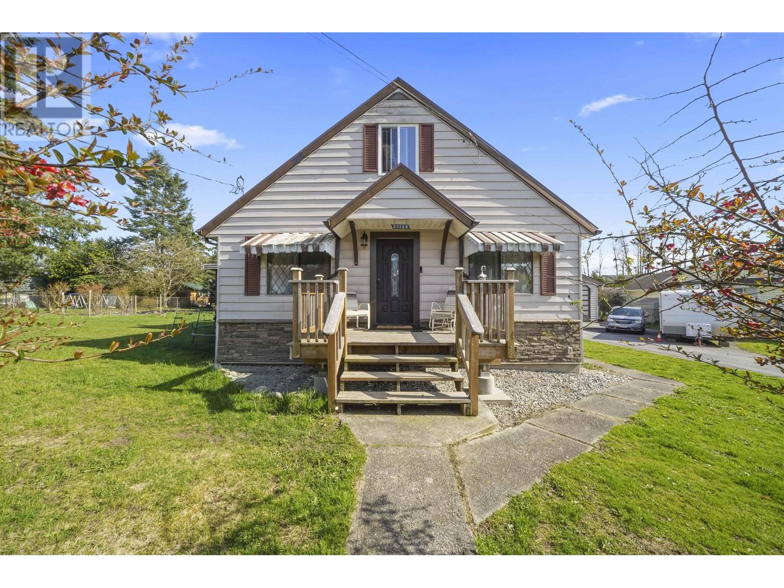 Photo 17 of 20138 Lorne Avenue, Maple Ridge BC