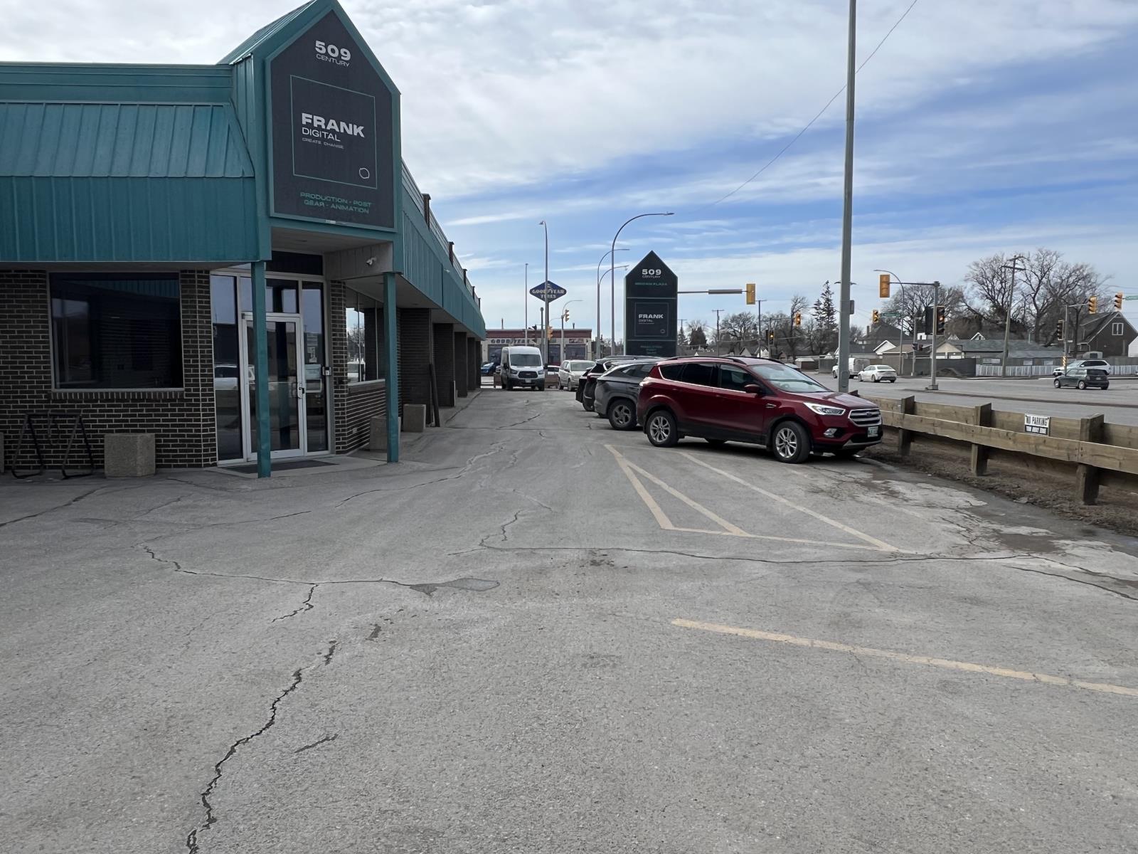 Photo 4 of 509 Century St, Winnipeg MB