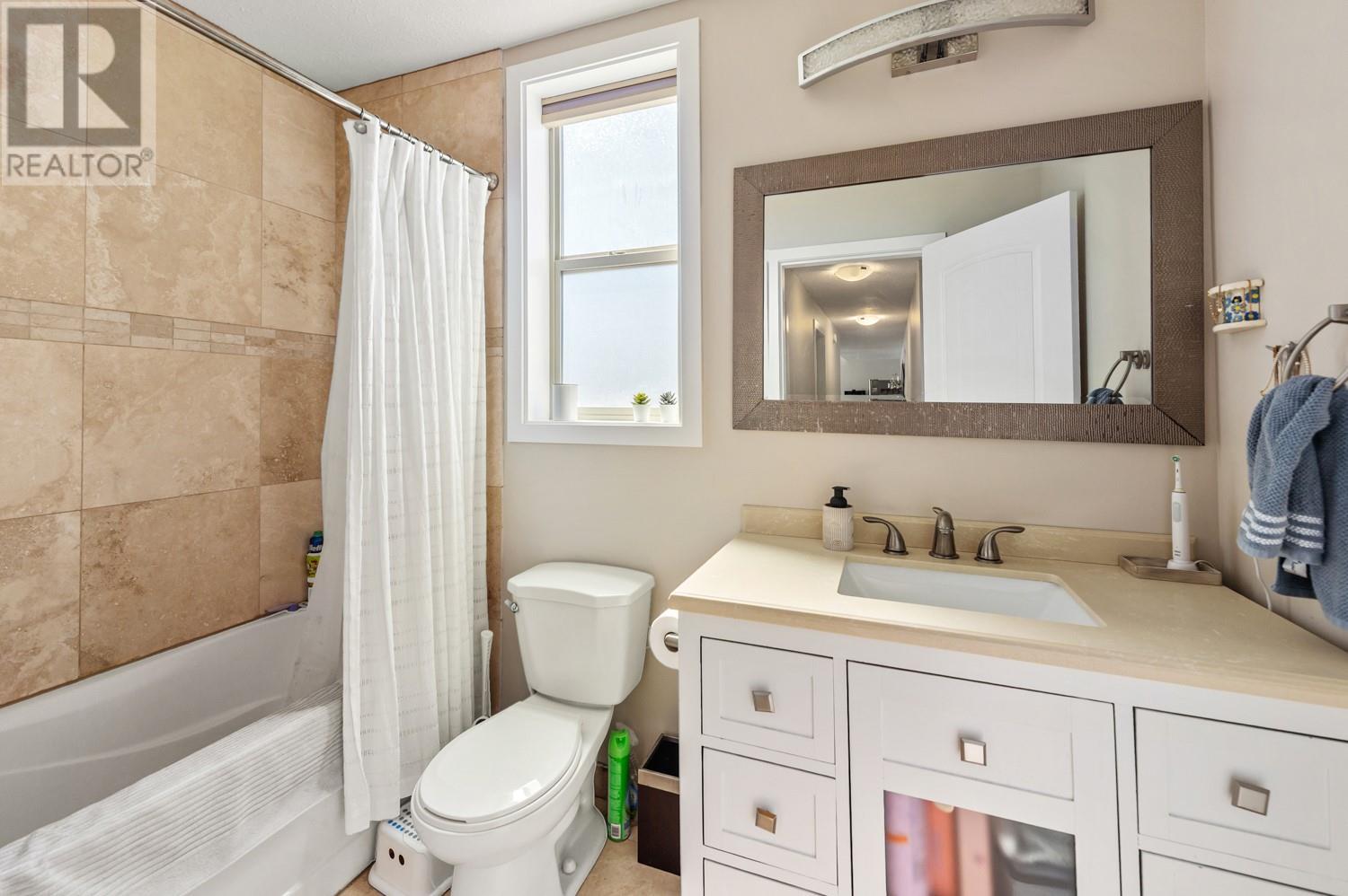  2541 Copper Ridge Drive, West Kelowna
