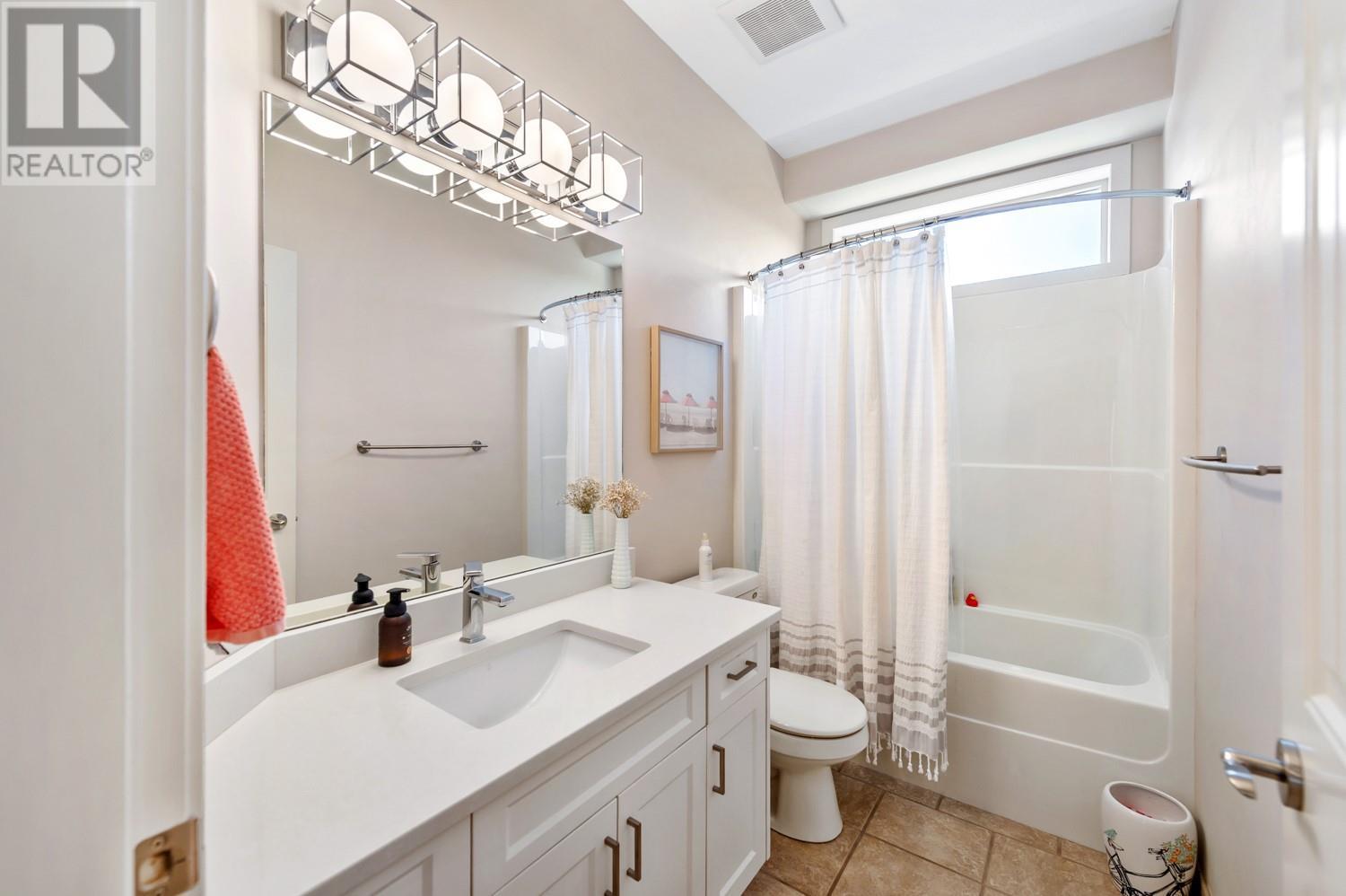  2541 Copper Ridge Drive, West Kelowna
