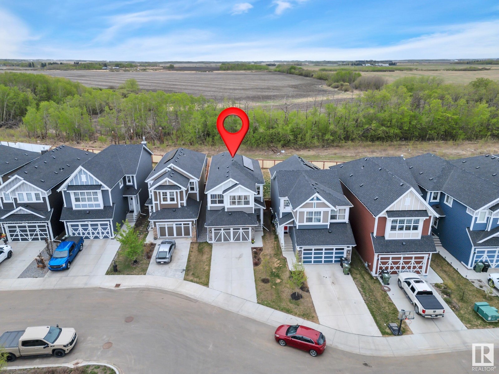 379 STOUT LN, Leduc