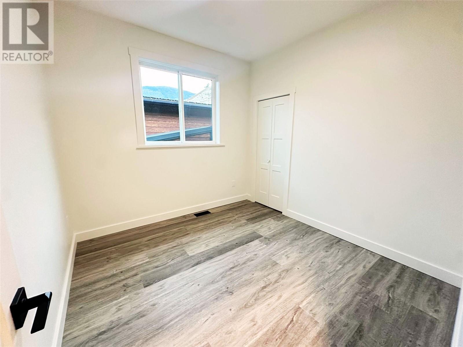  1257 Copper Road, Oliver