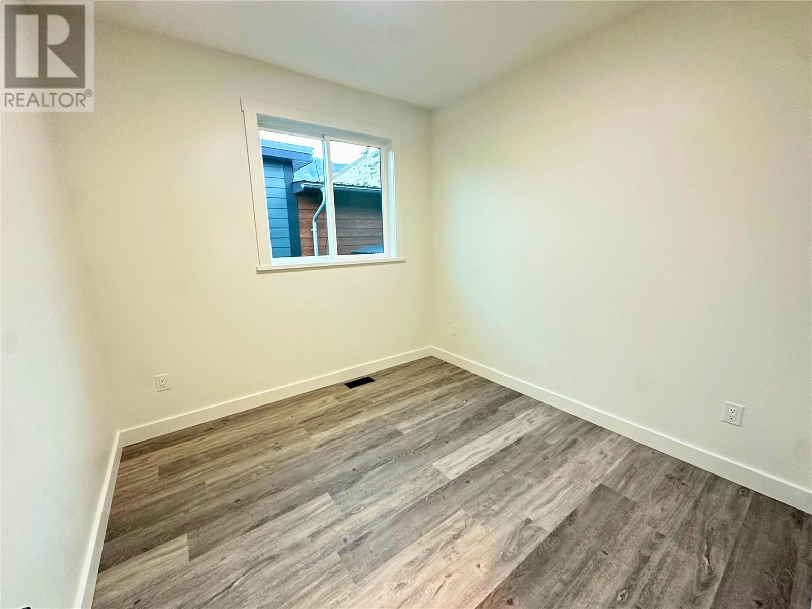  1257 Copper Road, Oliver