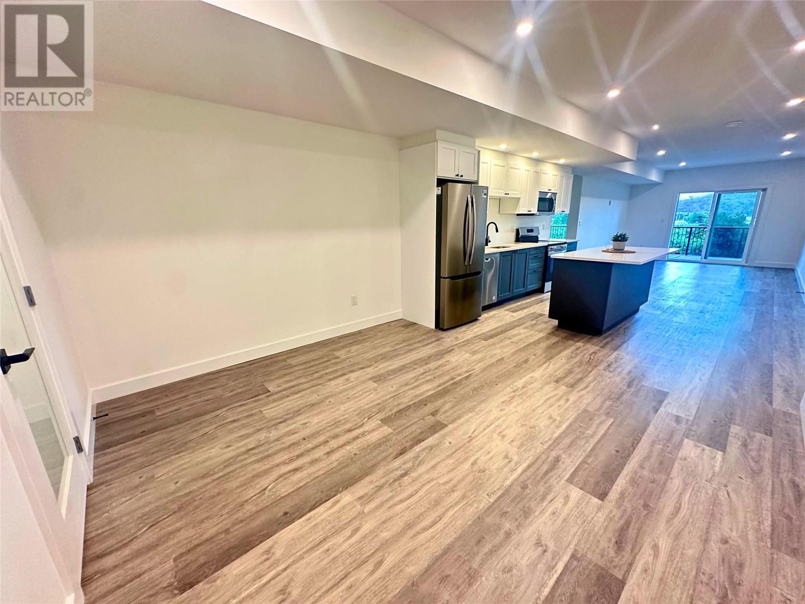  1257 Copper Road, Oliver