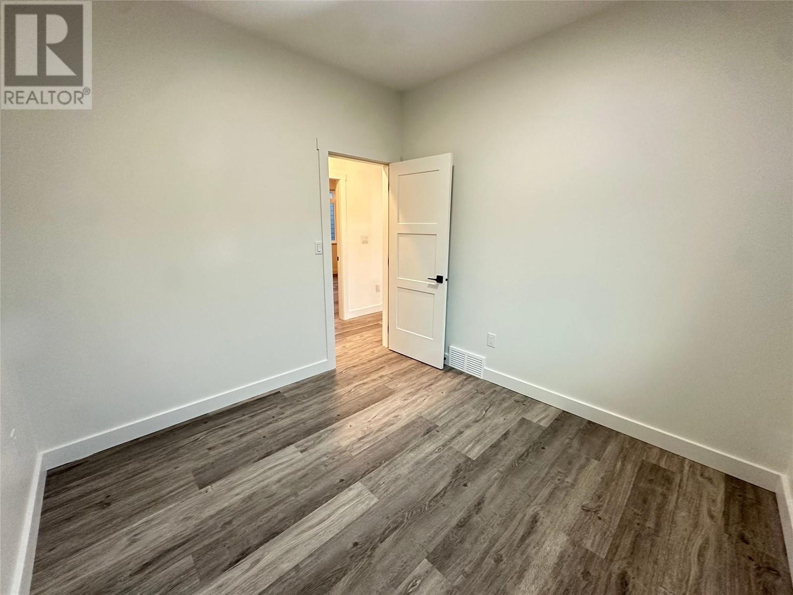  1257 Copper Road, Oliver
