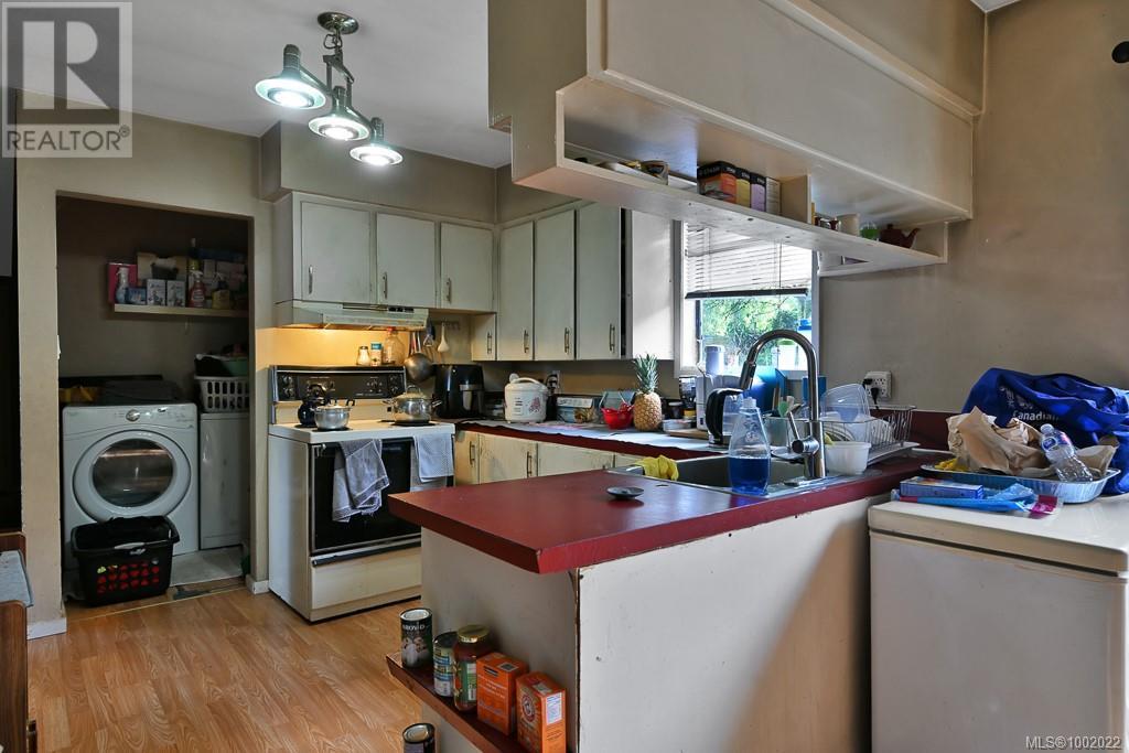 Photo 16 of 307 311 315 Holly Ave, Nanaimo BC
