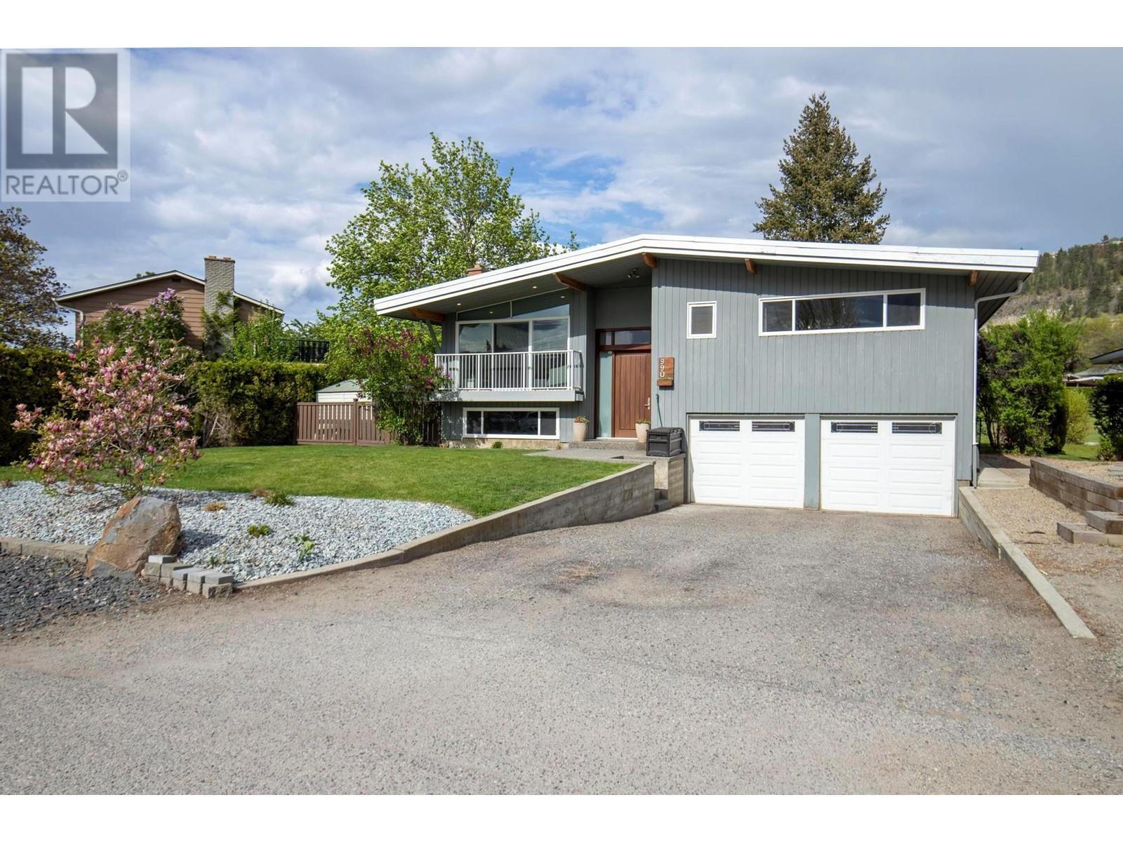 990 Fairway Crescent, Kelowna