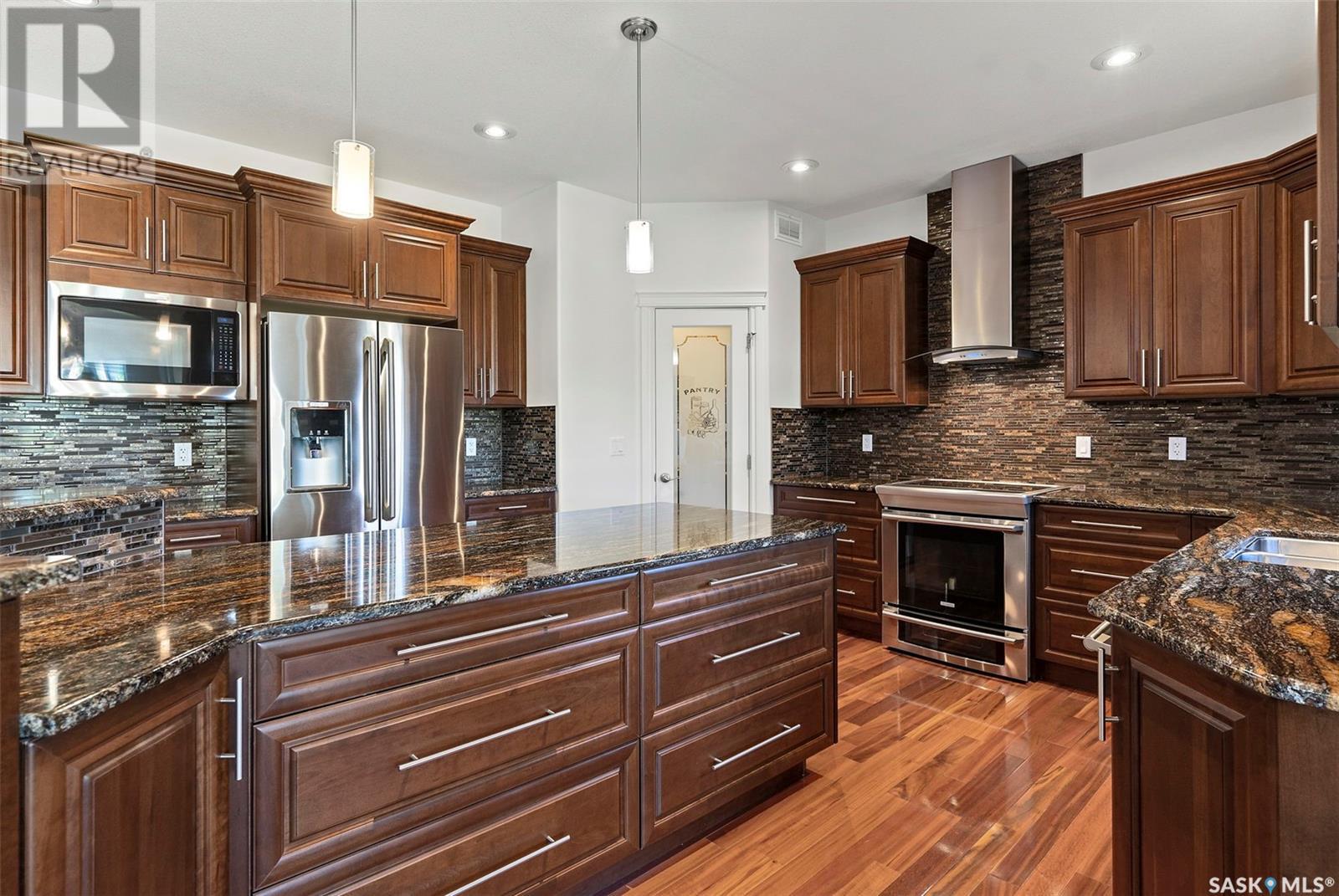 Single Family House 2 Level for Sale in  Pohorecky COURT Saskatoon 