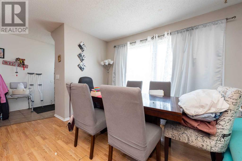 6412 54 Street, Calgary, Alberta