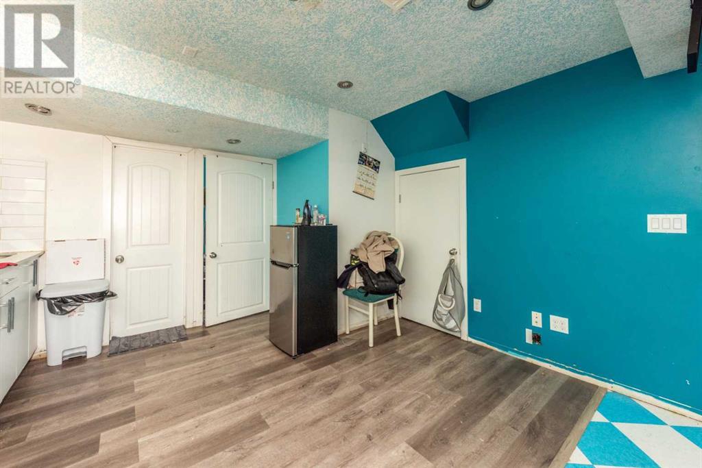 Single Family House for Sale in   Street Castleridge Calgary 