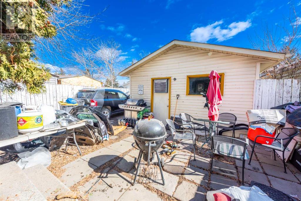 Single Family House for Sale in   Street Castleridge Calgary 