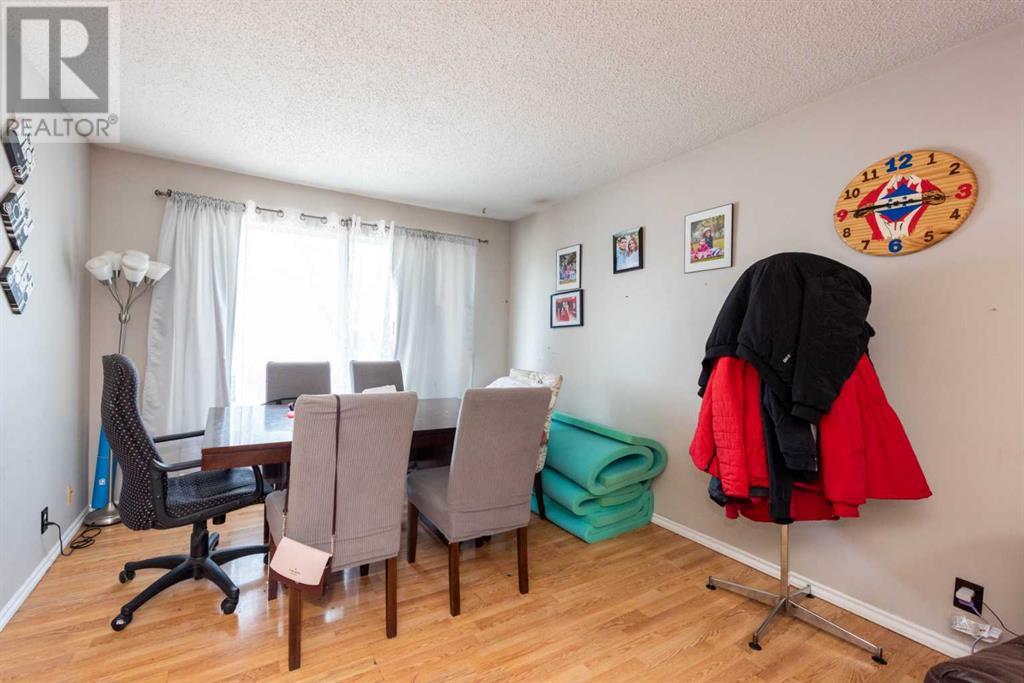 Single Family House for Sale in   Street Castleridge Calgary 
