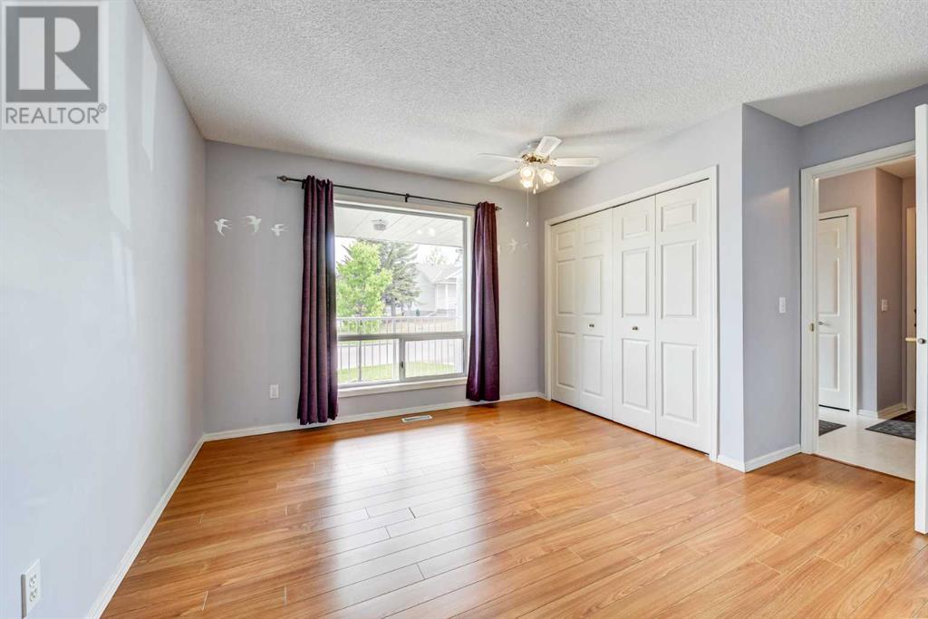Single Family House Bungalow for Sale in  Macewan Ridge Villas NW MacEwan Glen Calgary 