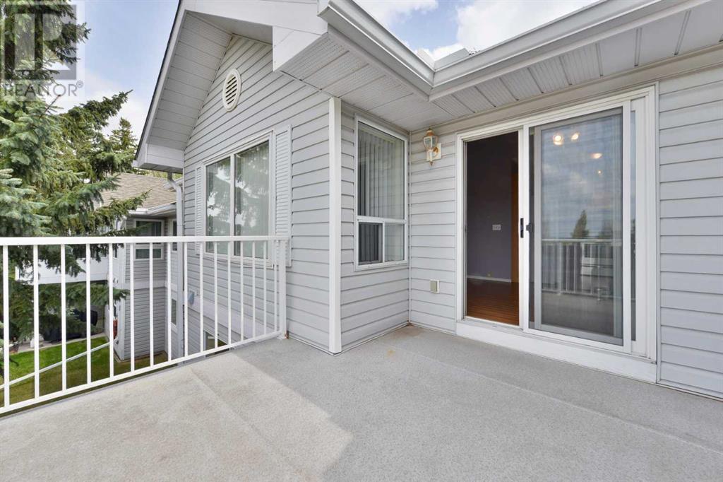 Single Family House Bungalow for Sale in  Macewan Ridge Villas NW MacEwan Glen Calgary 