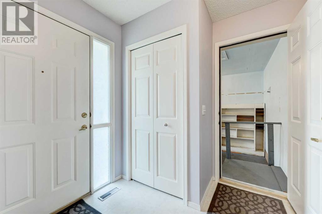 Single Family House Bungalow for Sale in  Macewan Ridge Villas NW MacEwan Glen Calgary 