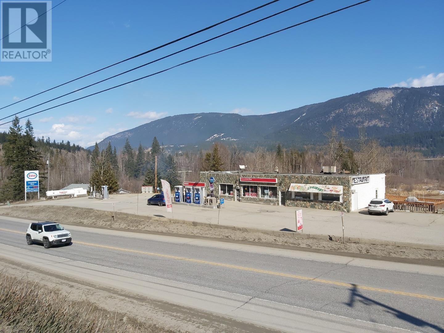 5177 Trans Canada Highway, Tappen