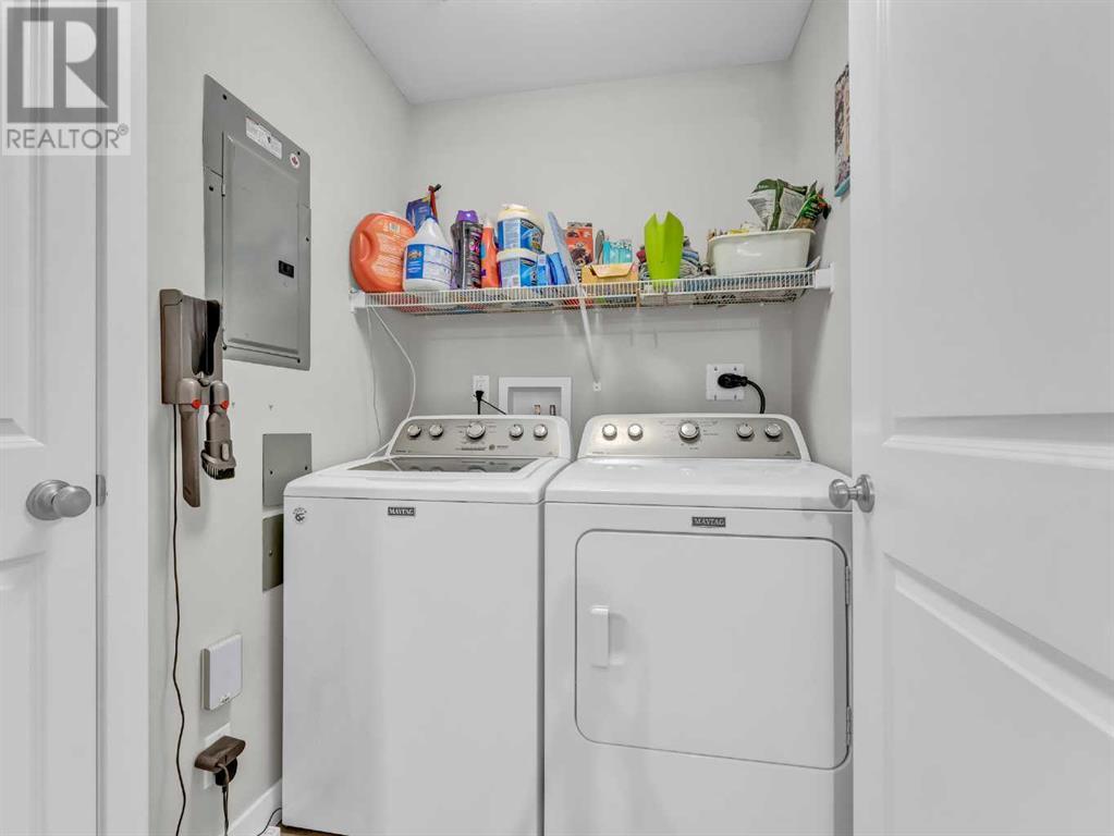 Single Family House for Sale in    Avenue SE Connaught Medicine Hat 