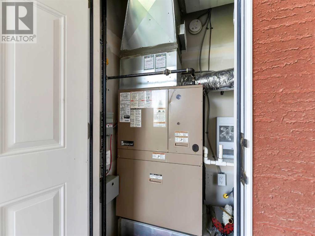 Single Family House for Sale in    Avenue SE Connaught Medicine Hat 