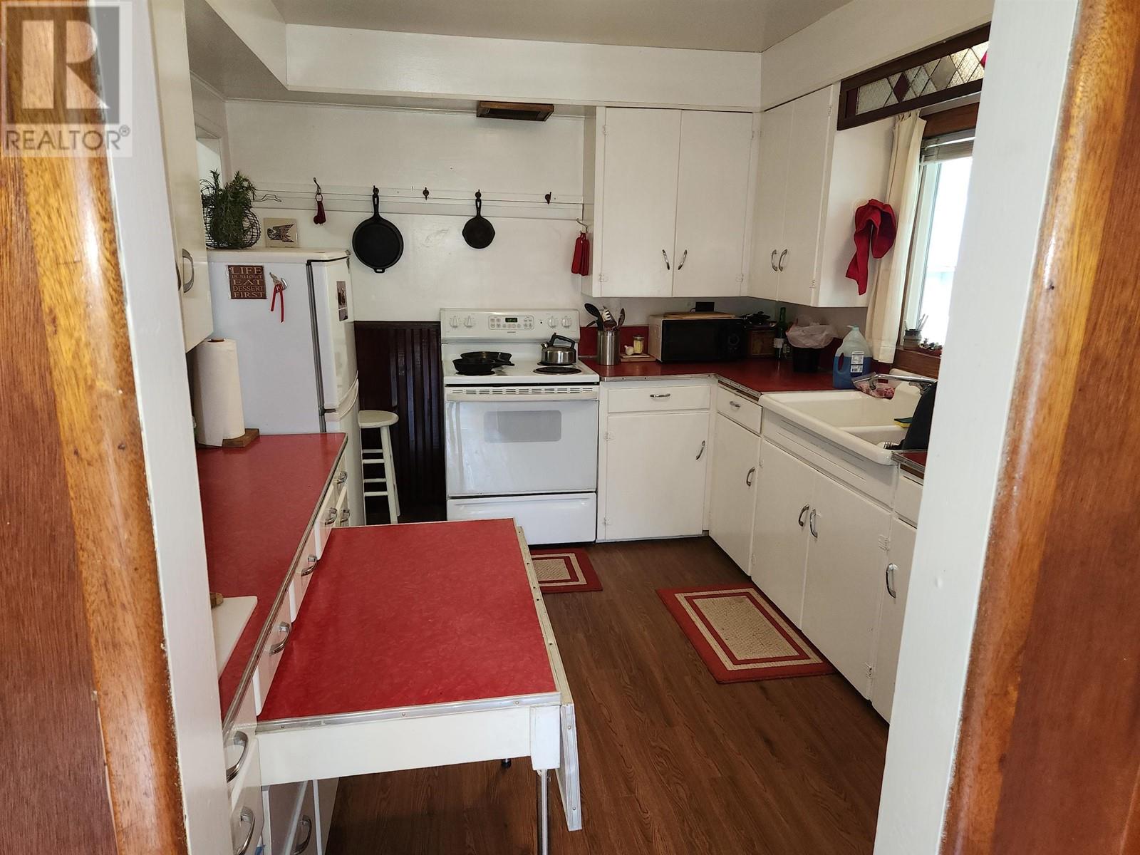 102 GARDEN DRIVE, Bella Coola