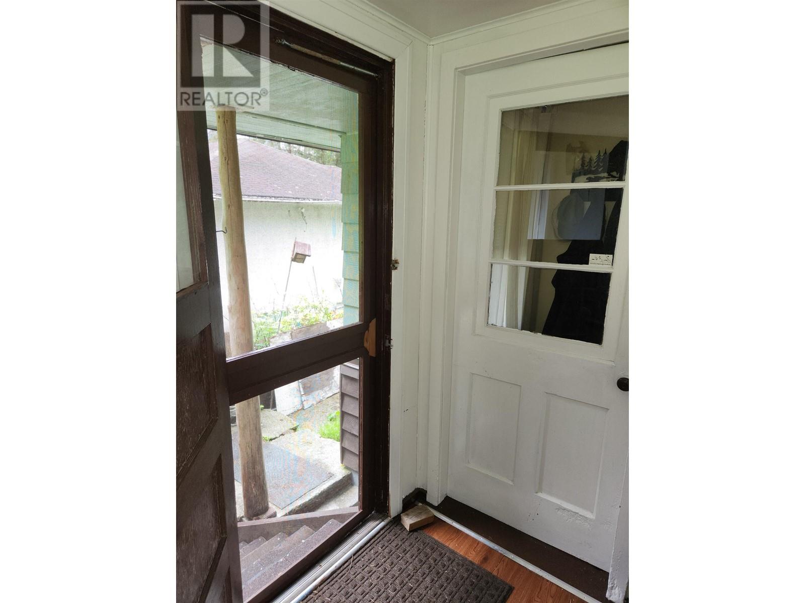 102 GARDEN DRIVE, Bella Coola