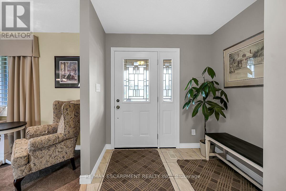 Photo 6 of 102 Kennedy Avenue, Hamilton ON