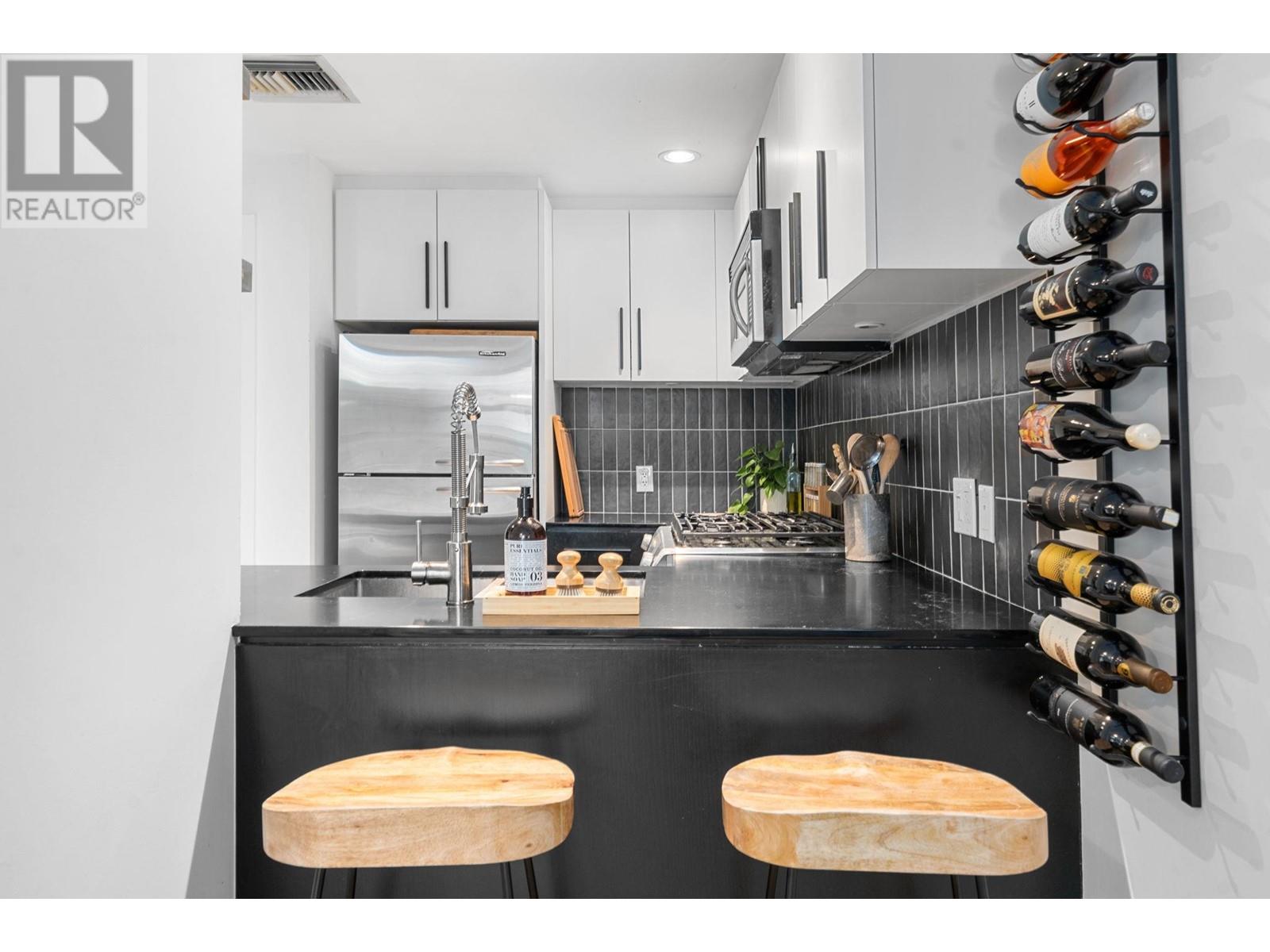 101 638 BEACH CRESCENT, Vancouver real estate listing R3009924