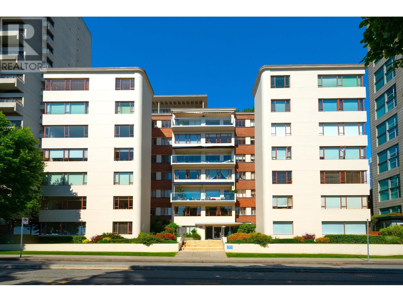 606 1949 BEACH AVENUE, Vancouver real estate listing R3009935