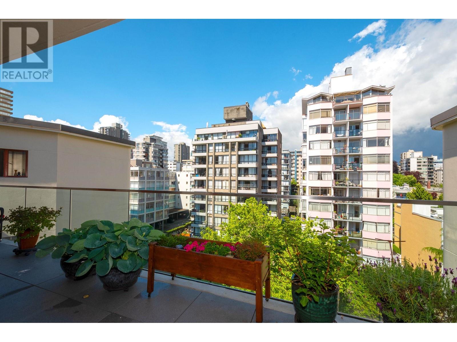 606 1949 BEACH AVENUE, Vancouver real estate listing R3009935