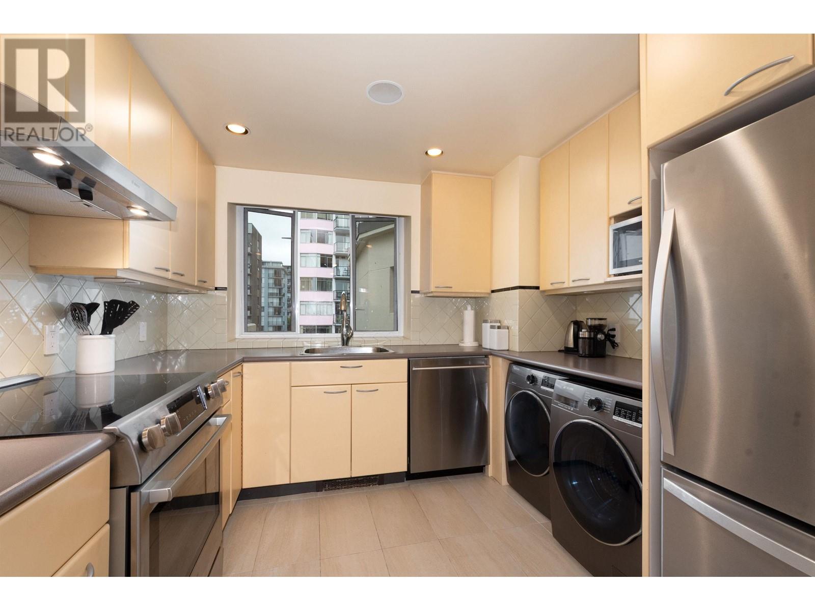 606 1949 BEACH AVENUE, Vancouver real estate listing R3009935
