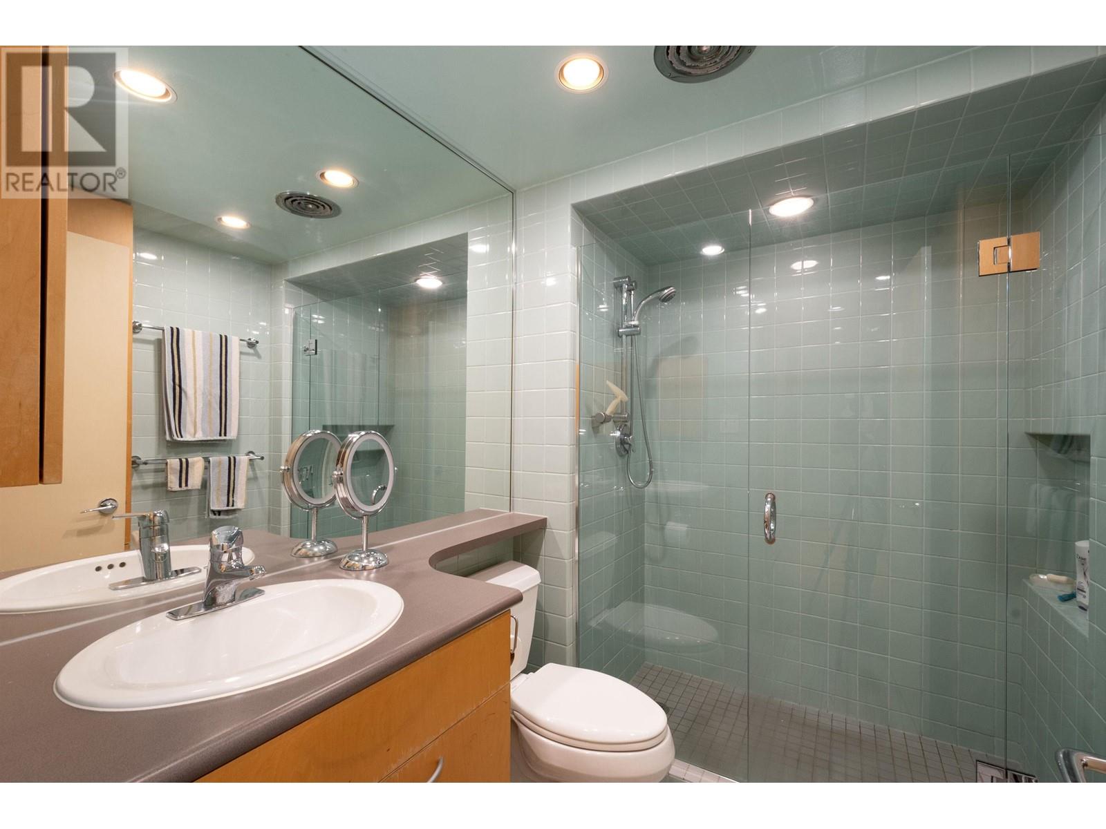 606 1949 BEACH AVENUE, Vancouver real estate listing R3009935