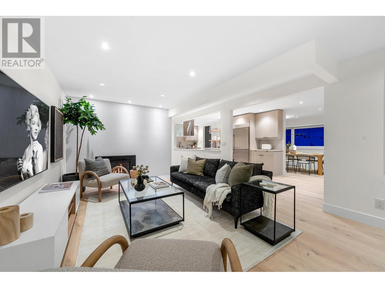 1140 W 17 STREET, North Vancouver real estate listing R3009955