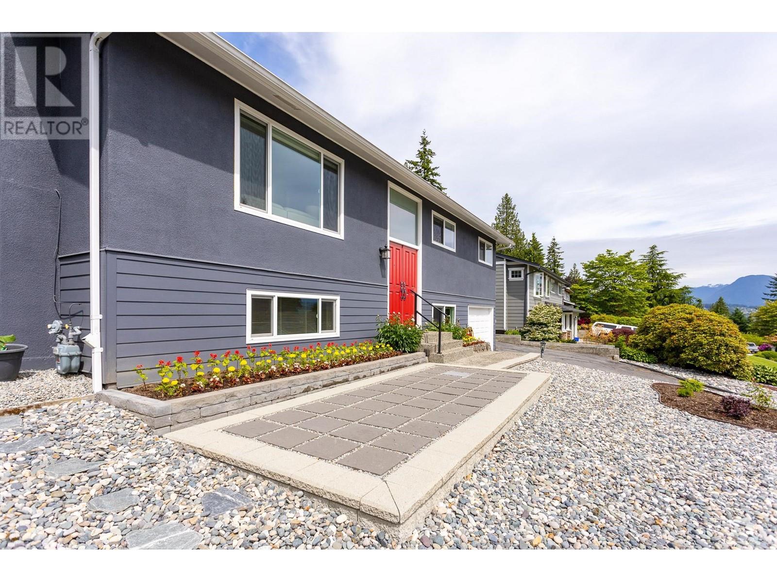 3032 ARMADA STREET, Coquitlam real estate listing R3009670