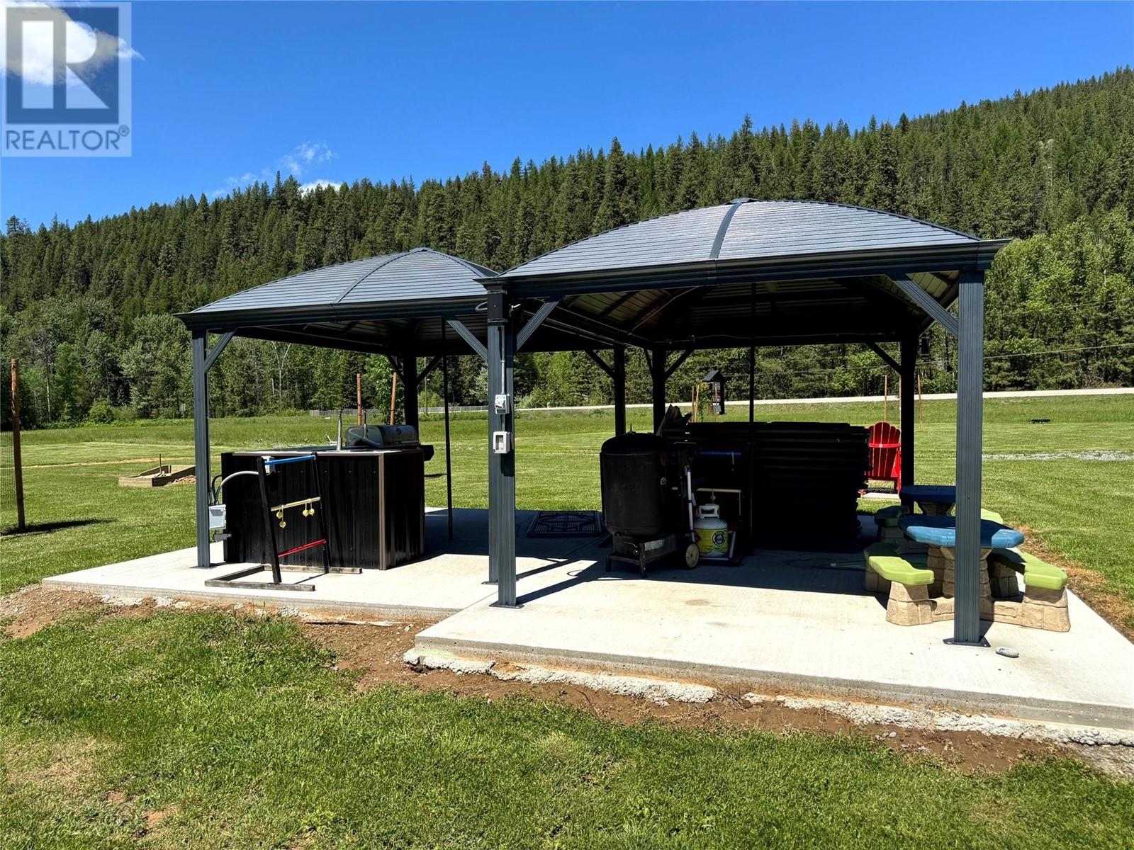 Other for Sale in Yahk – 8623 3/95 Highway, Yahk - Image 29