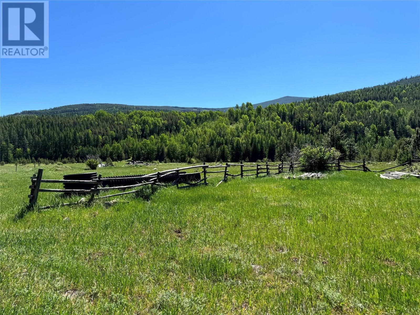 Other for Sale in Yahk – 8623 3/95 Highway, Yahk - Image 46