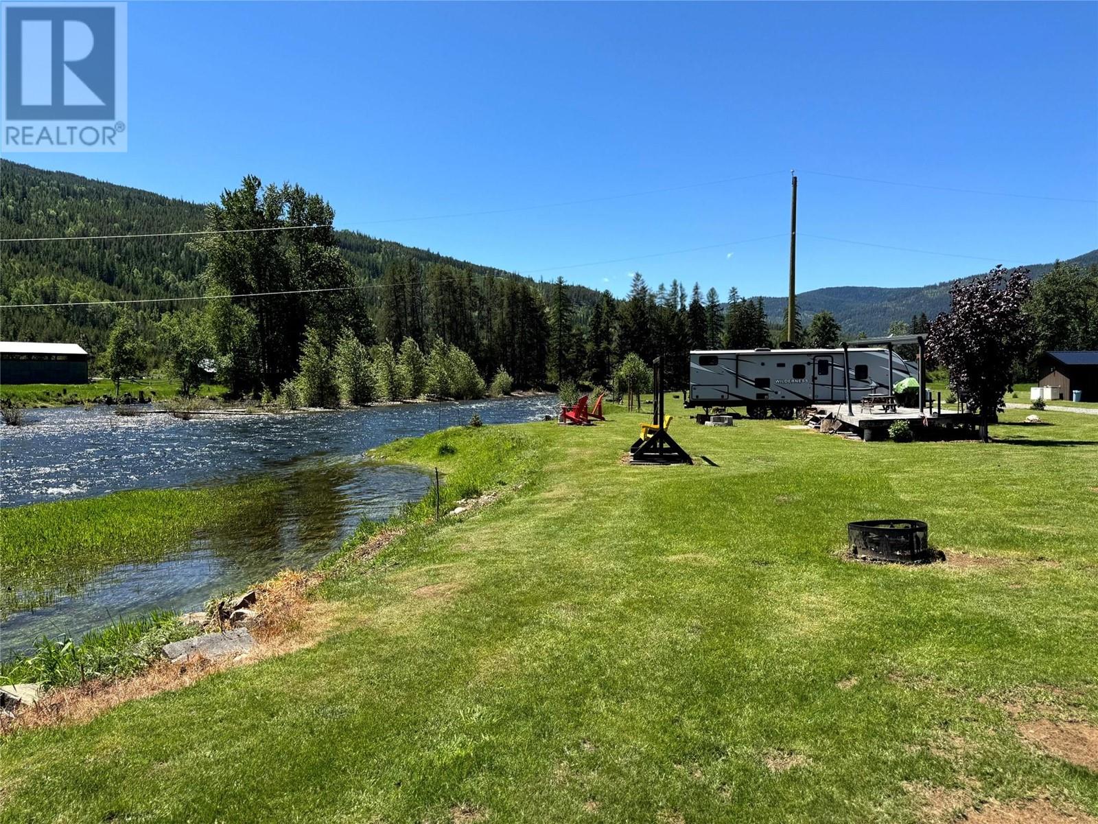 Other for Sale in Yahk – 8623 3/95 Highway, Yahk - Image 50