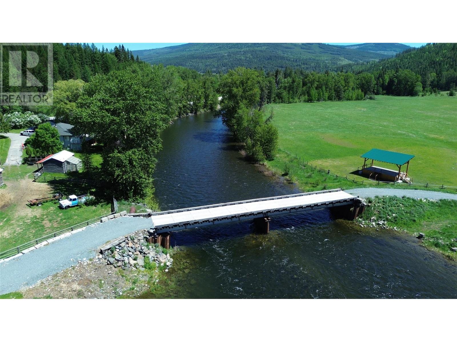 Other for Sale in Yahk – 8623 3/95 Highway, Yahk - Image 7