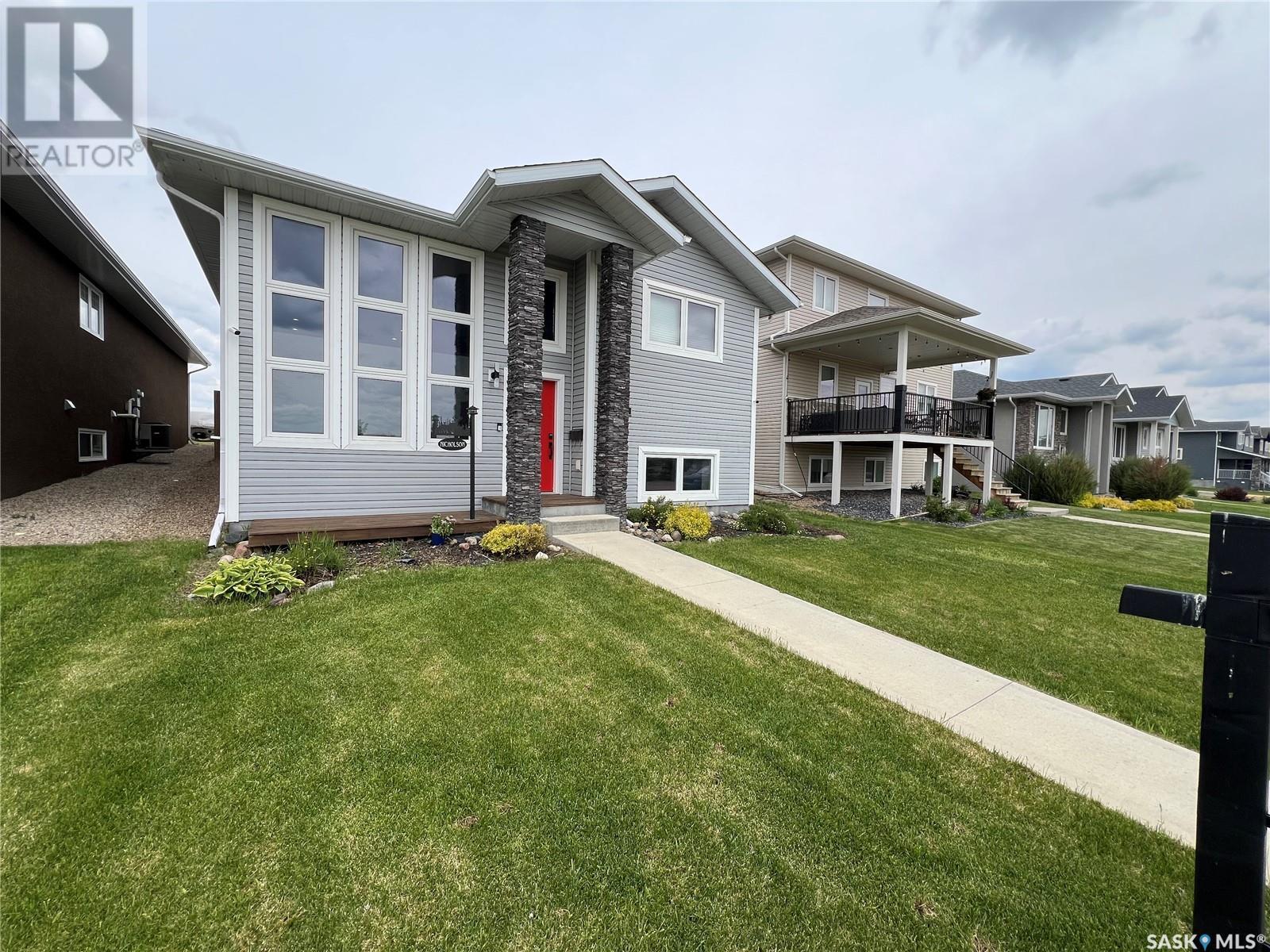 Photo 36 of 617 Douglas Drive, Swift Current SK