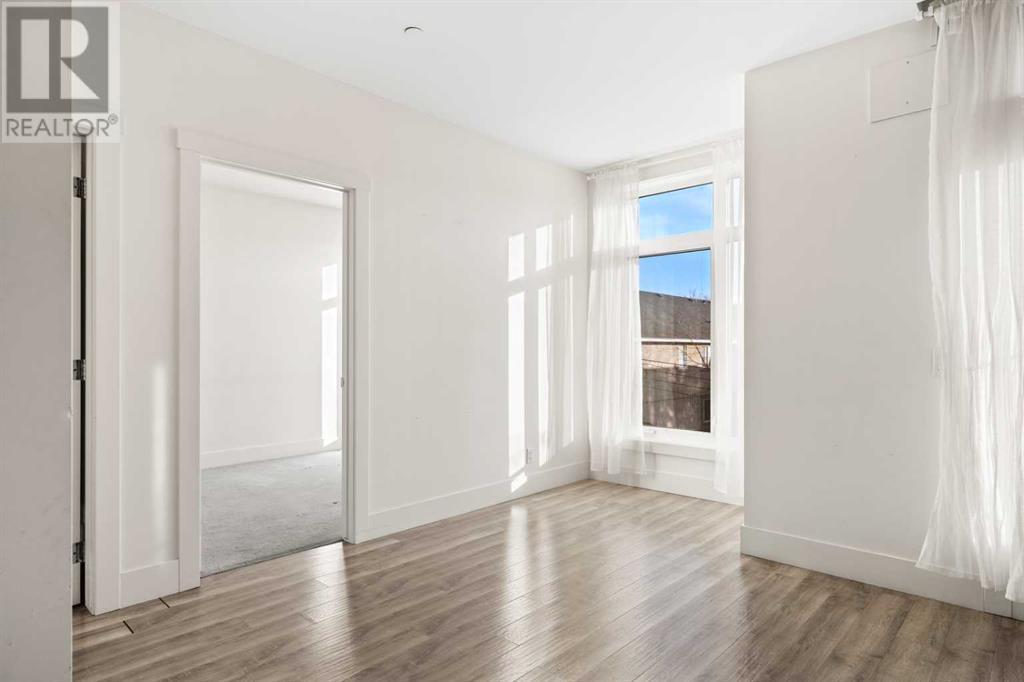 Single Family House for Sale in    Avenue NE Crescent Heights Calgary 