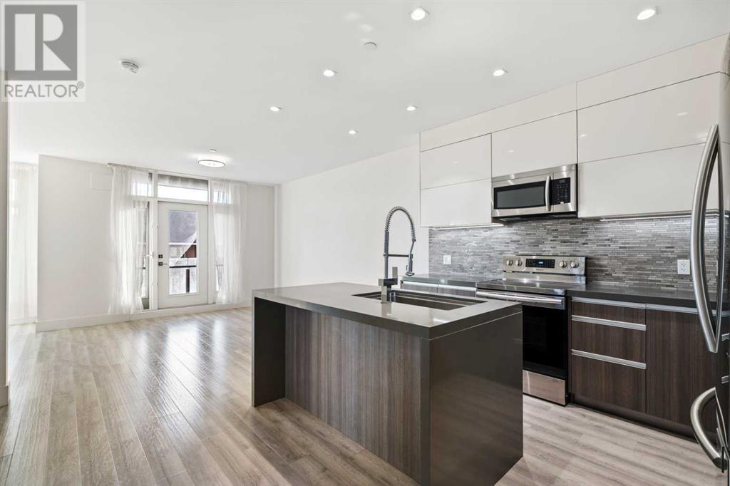 Single Family House for Sale in    Avenue NE Crescent Heights Calgary 