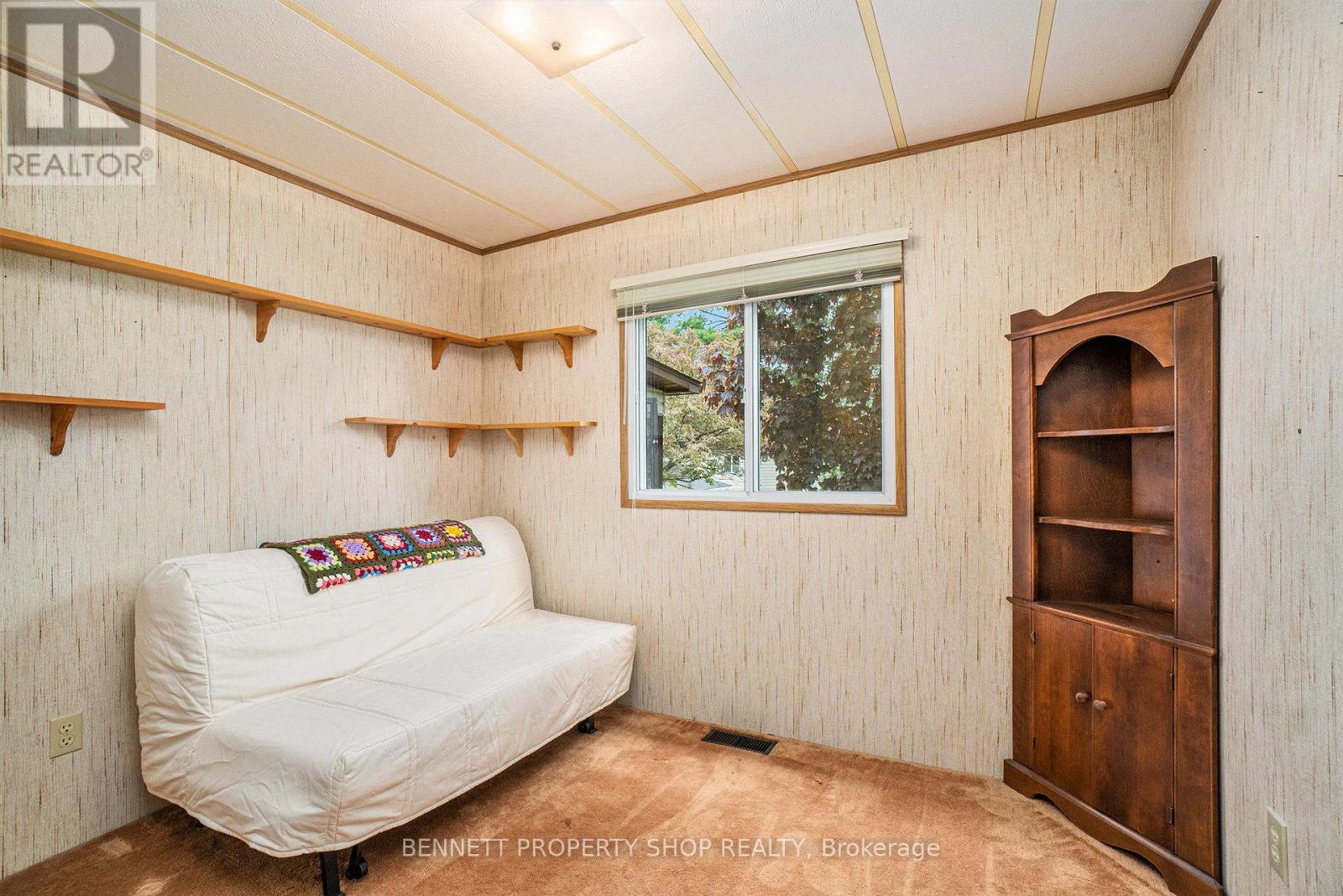 Photo 6 of 36 Woodside Lane, Mcnab Braeside ON